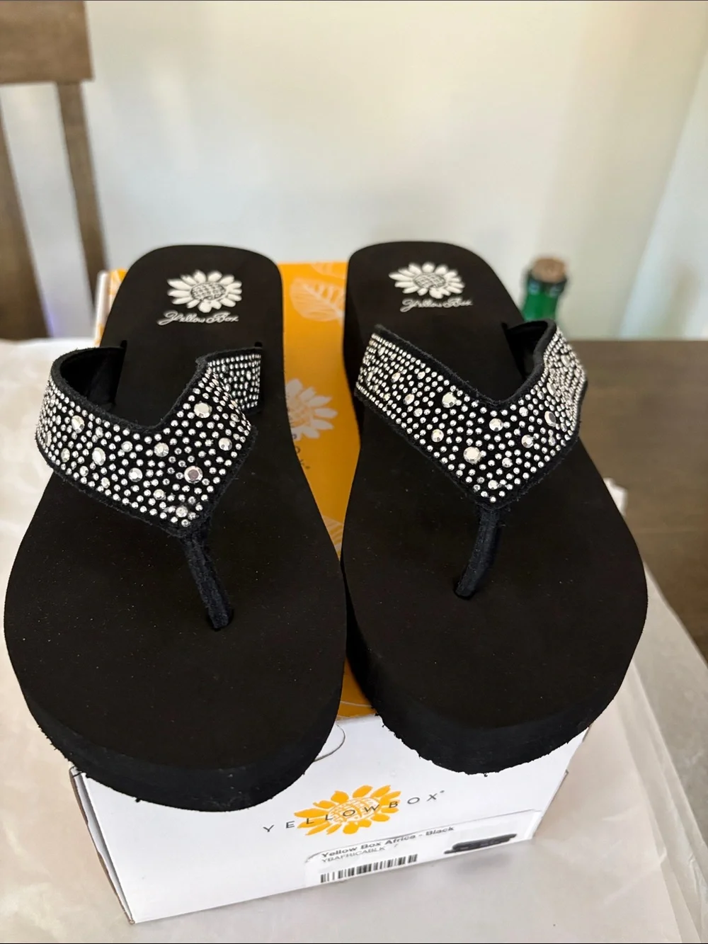 Yellow Box Africa Black Women's Sandals Size 9 New